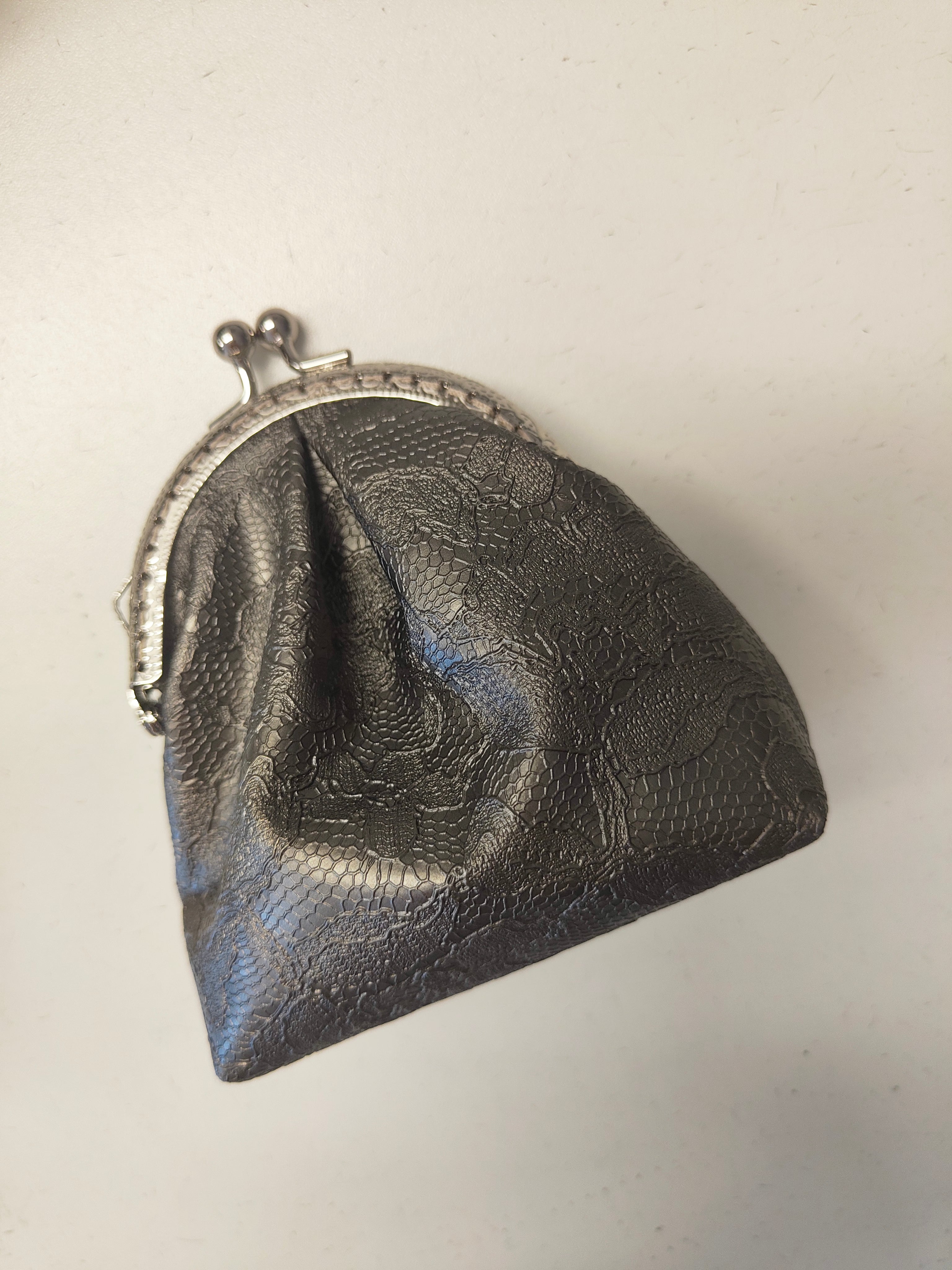 Handgemachte Klippstasche - limitierte Auflage
