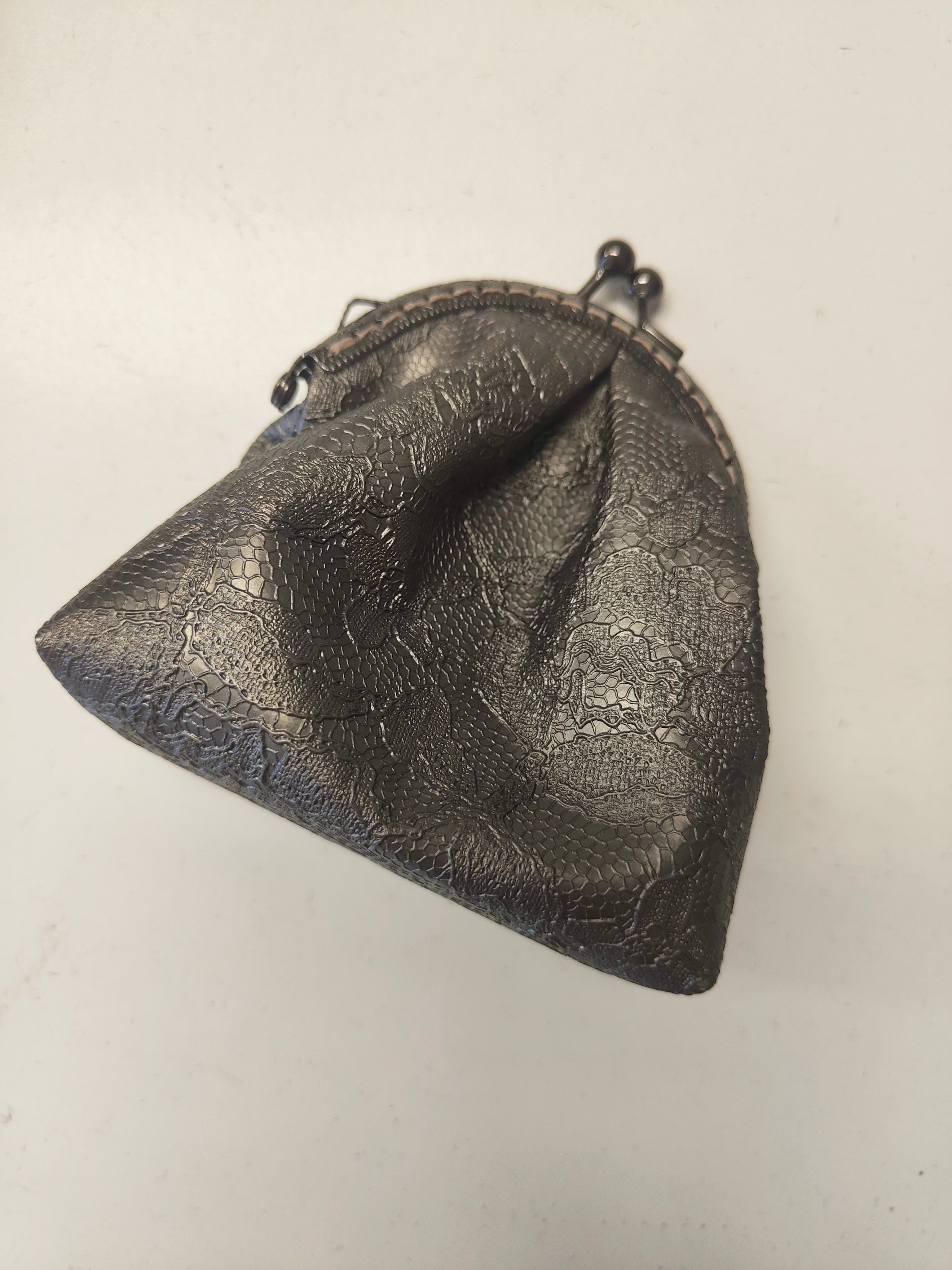 Handgemachte Klippstasche - limitierte Auflage