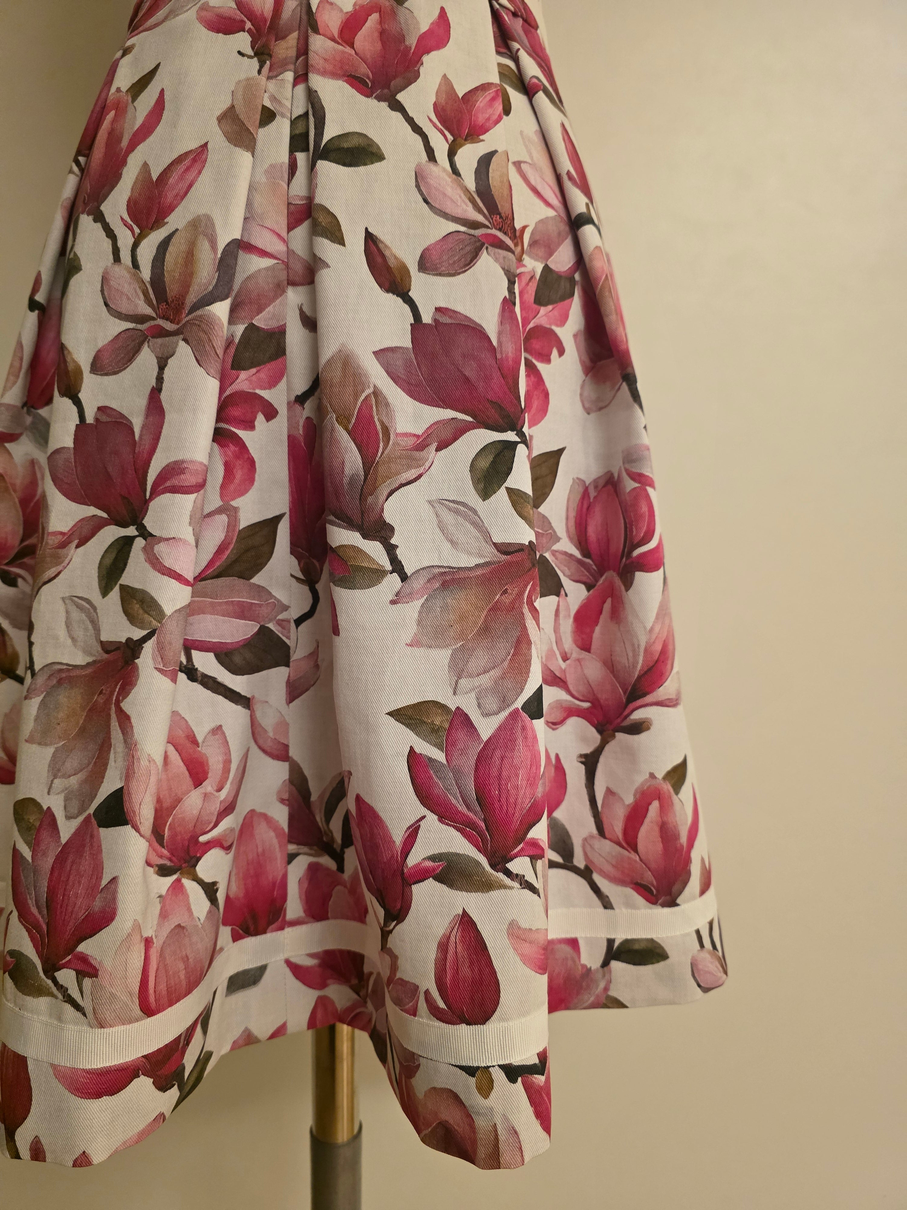 Handgefertigtes florales Sommerkleid – feminin & zeitlos elegant  "Magnolia"